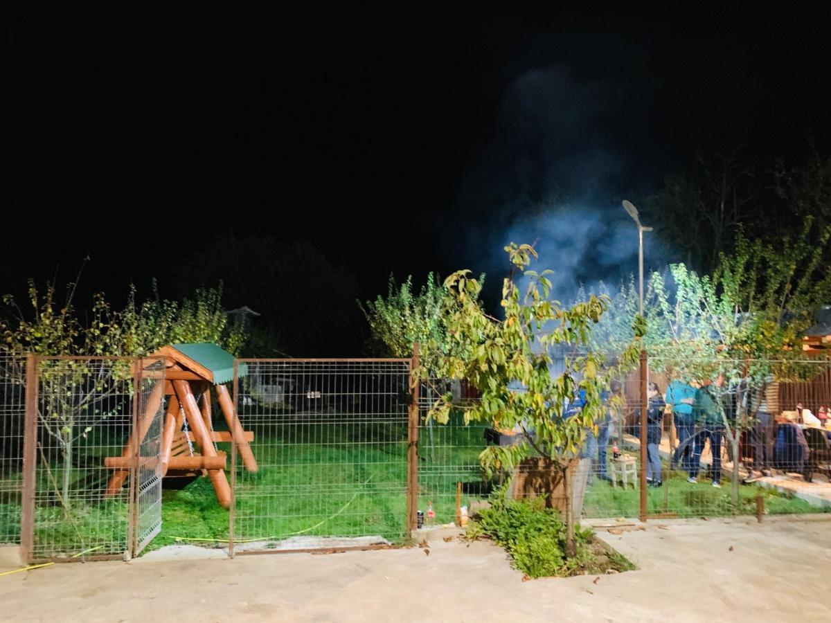 Pensiunea Colt De Rai Corbi Exteriér fotografie